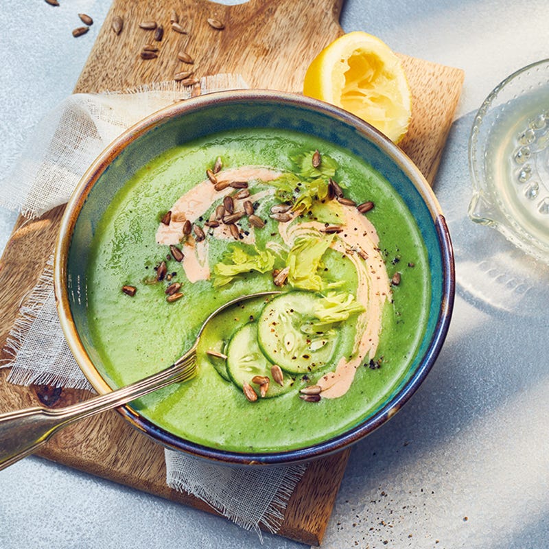 Foto Gurkengazpacho mit Tahintopping von WW