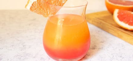 Cocktail sans alcool aux agrumes dégradé