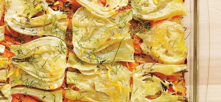 Gratin de fenouil et de carottes au pecorino, à l’orange et au thym