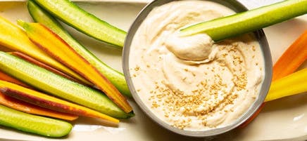 Trempette crémeuse au miso et au yogourt