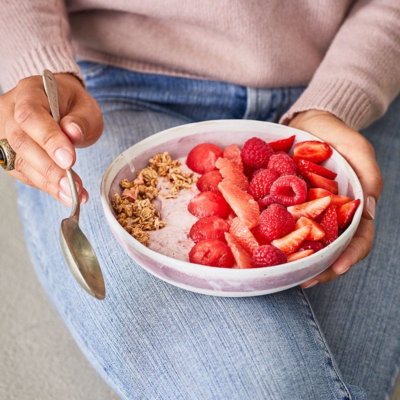 Frühstücksbowl mit Cranberryjoghurt