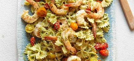 Crevettes et pâtes au pesto