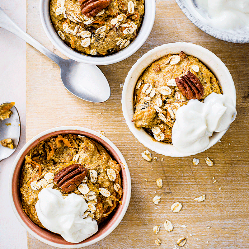 Carrot cake baked oats
