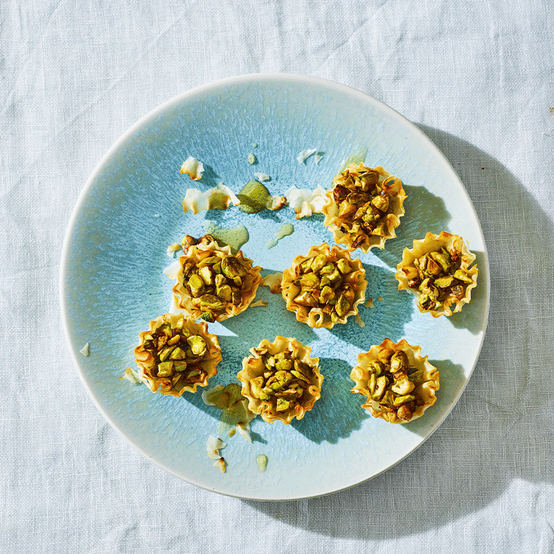 Pistachio baklava bites