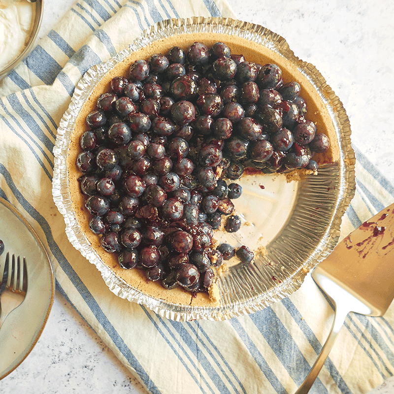 Fresh blueberry pie