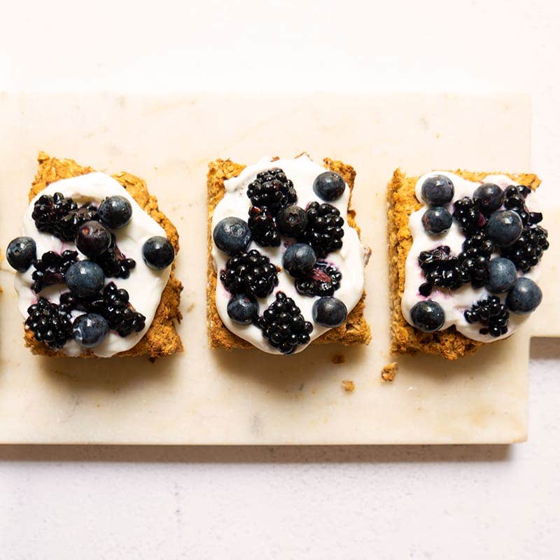 Air-fried oaty breakfast bars