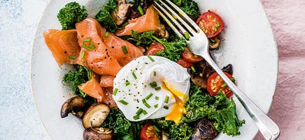 Smoked salmon breakfast bowl