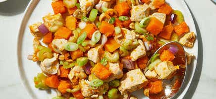 Salade chaude de poulet et de courge musquée d’inspiration asiatique