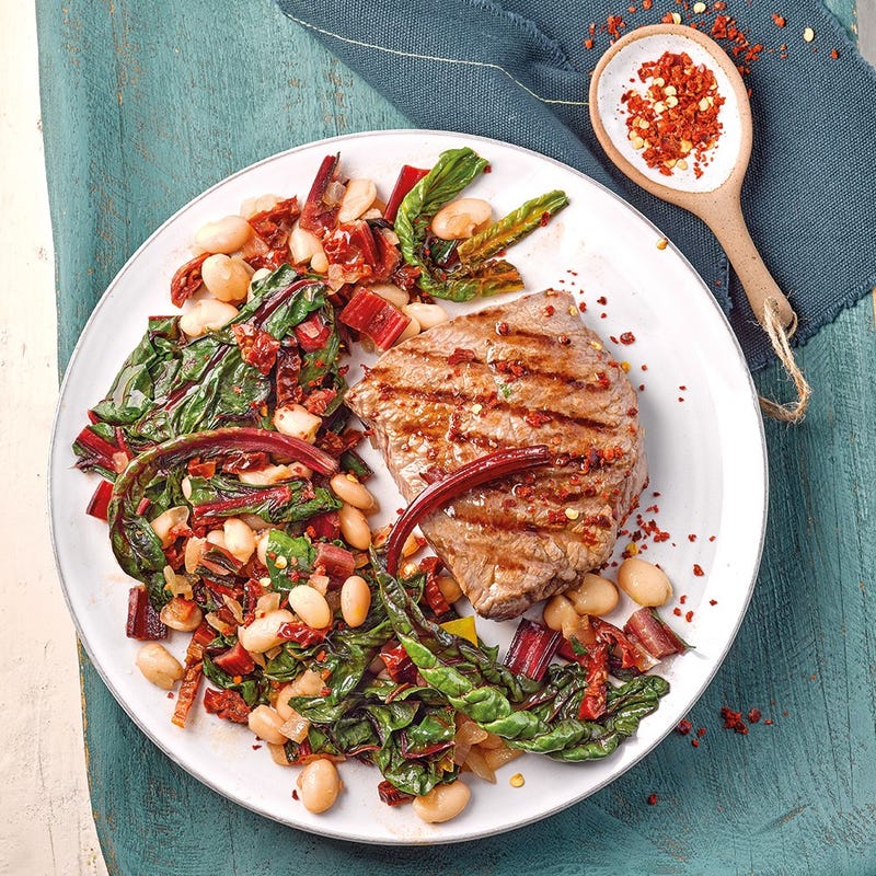 Poêlée de haricots, blettes et steak de bœuf