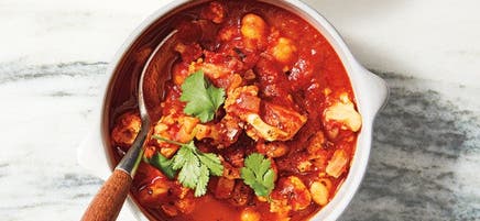 Spicy chickpea & cauliflower soup