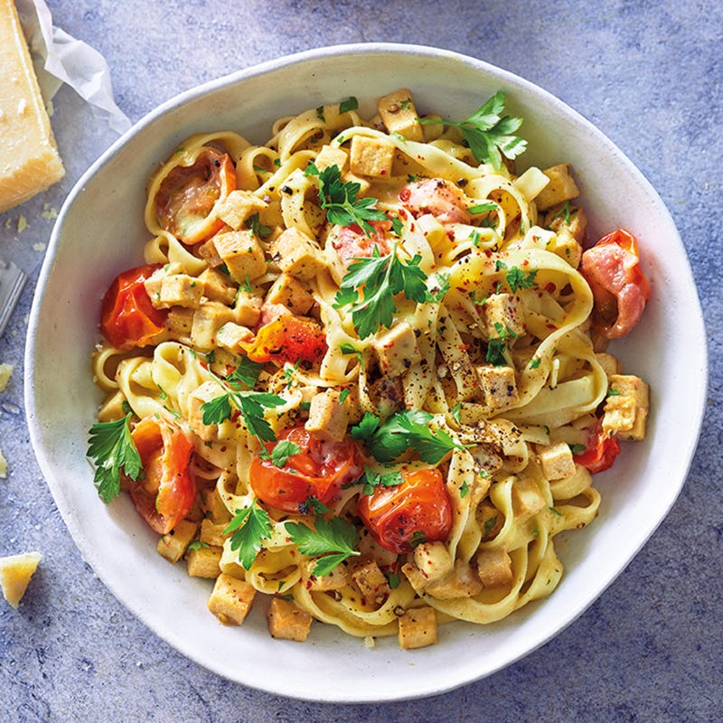 Cremige Carbonara mit Räuchertofu