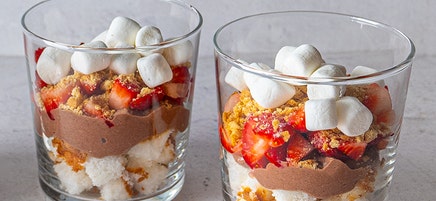 Strawberry S'mores Parfait Cups