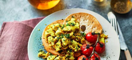 Bagel de tofu brouillé