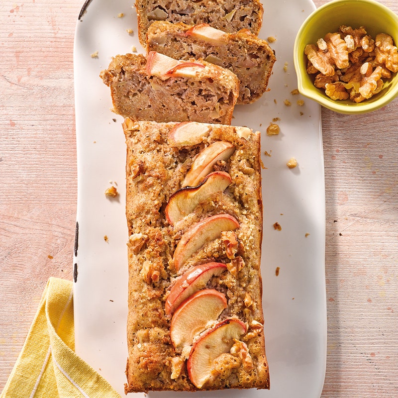 Saftiger Apfel-Walnuss-Dinkelkuchen