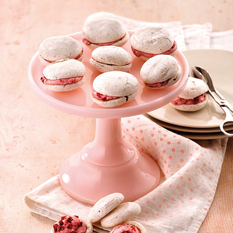 Macarons mit Erdbeer-Ricotta-Creme