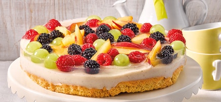 Bunte Vanillepudding-Obst-Torte