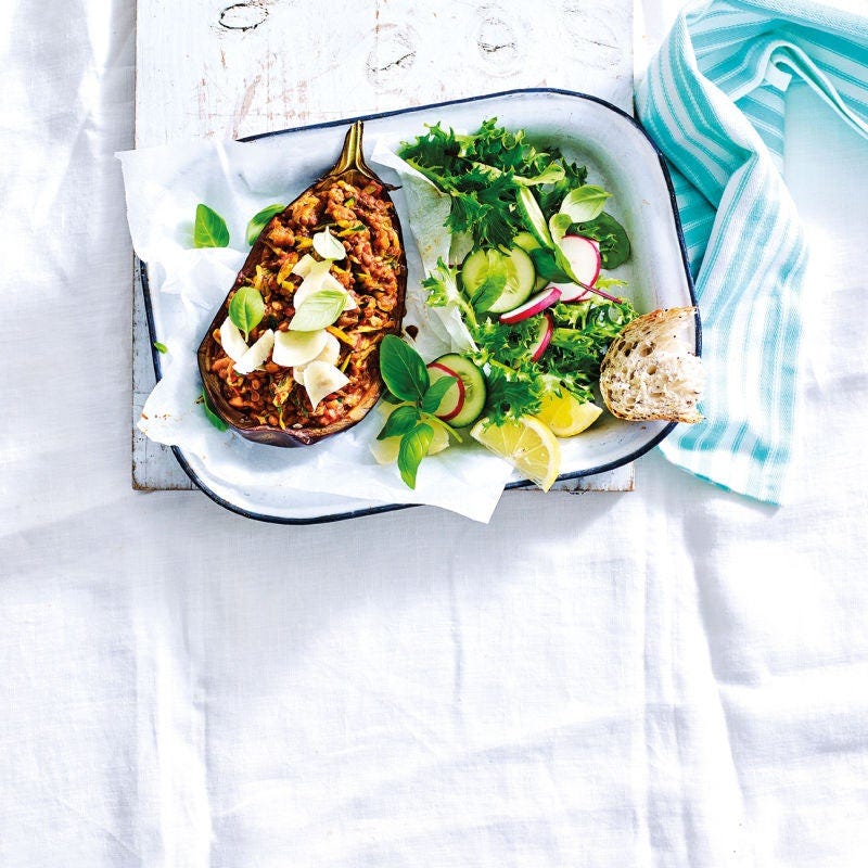 Gebackene Aubergine mit Linsenfüllung