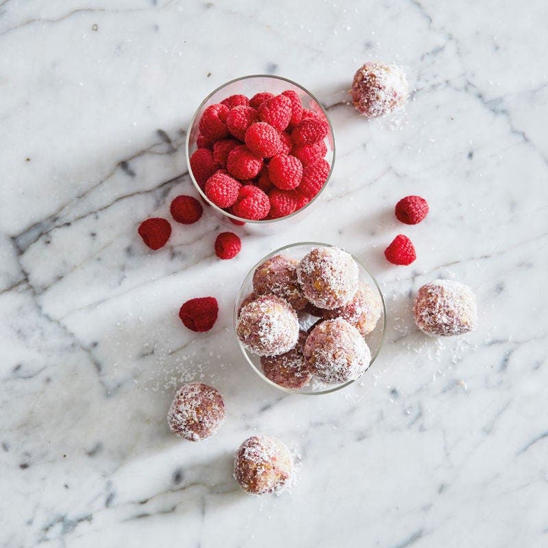 Himbeer-Zitronen Bliss Balls