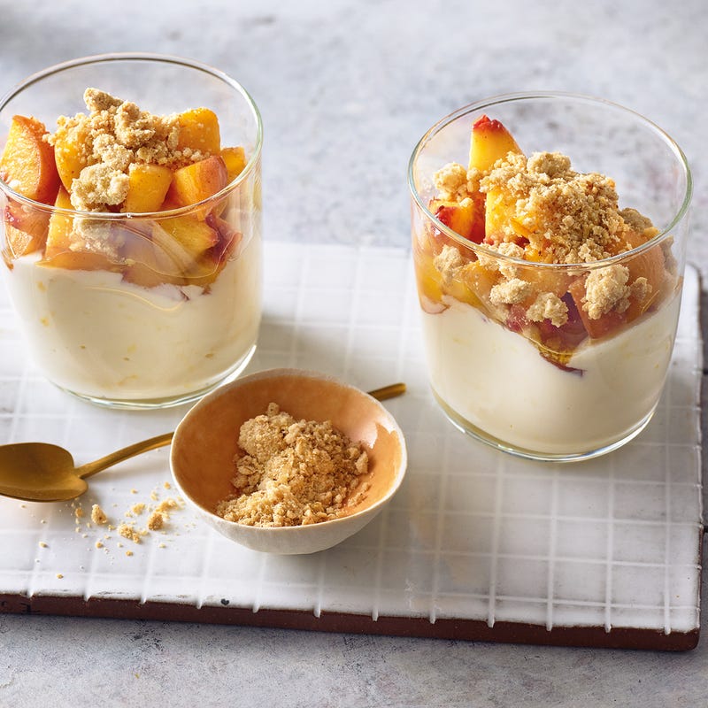 Schichtdessert à la Pfirsich Crumble