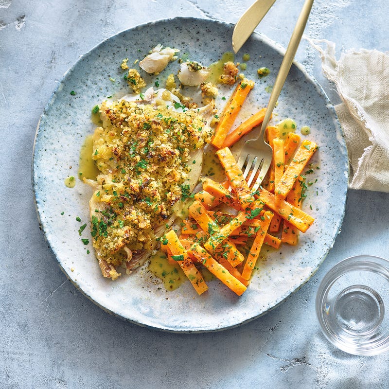 Seelachs mit Knusperkruste und Karottengemüse