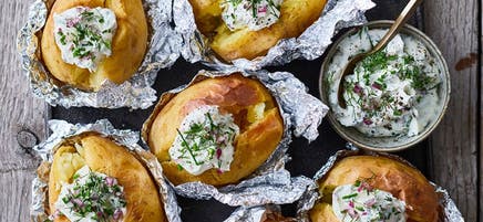 Baked Potatoes mit Kräuterquark