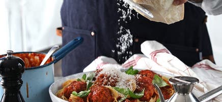 Spaghetti met tomatensaus en gehaktballen