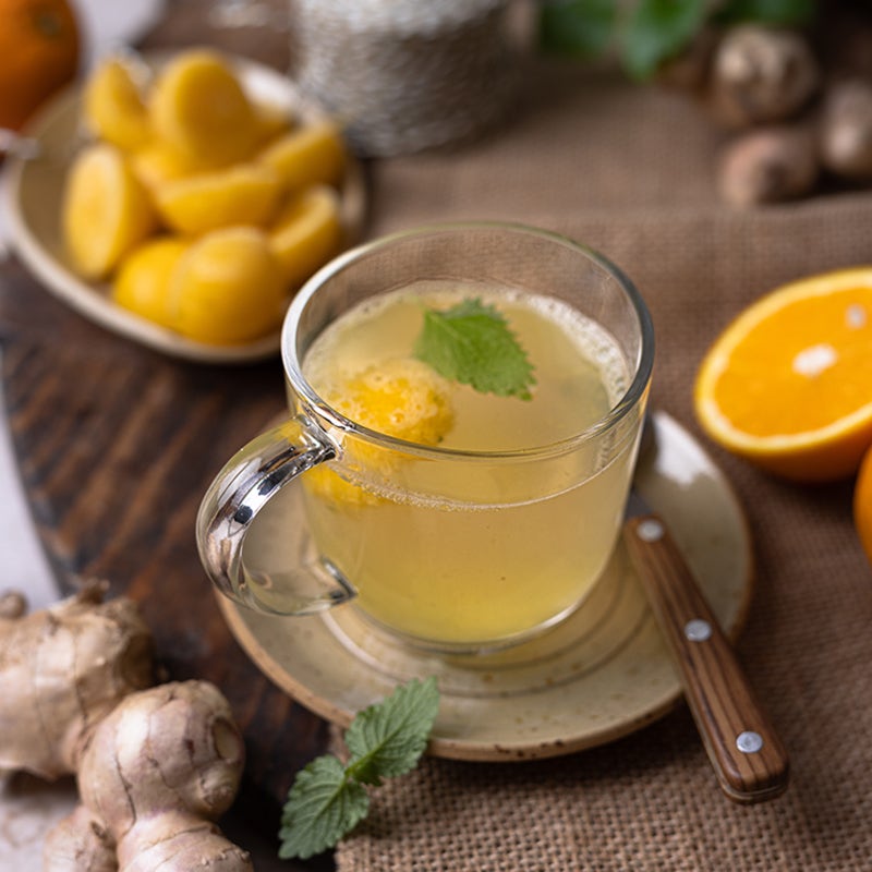 Orangen-Ingwer-Shot mit Minze