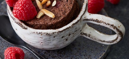 Mugcake au chocolat et aux fruits