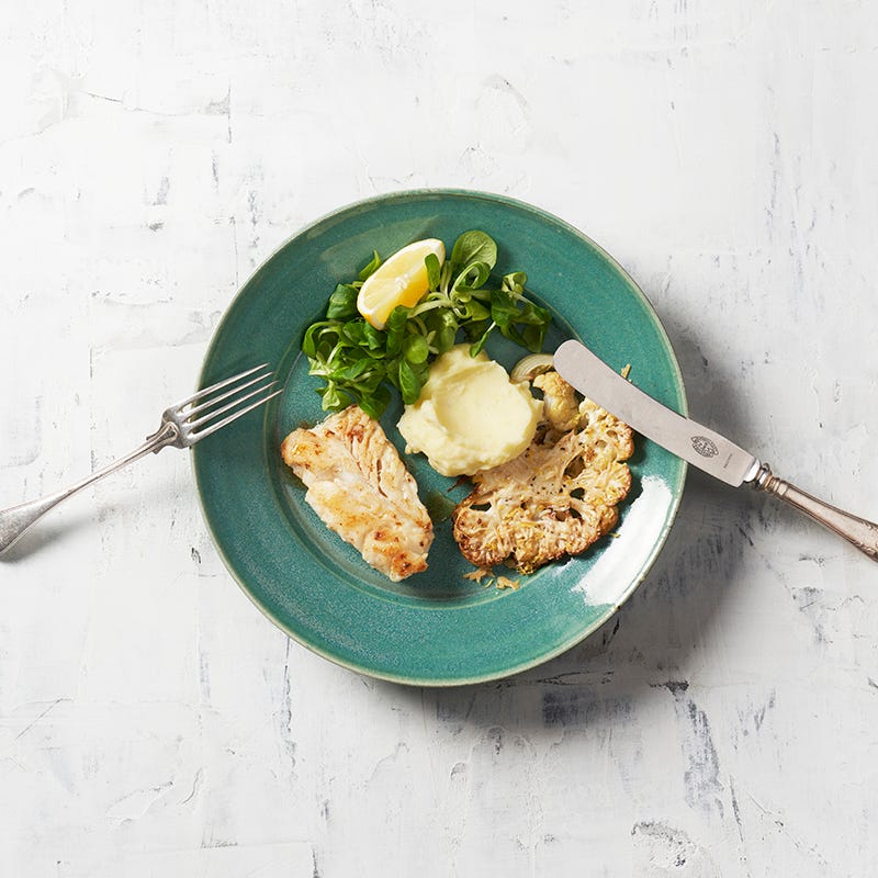 ViktVäktarna - Saltstekt torsk med potatispuré och parmesanrostad blomkål