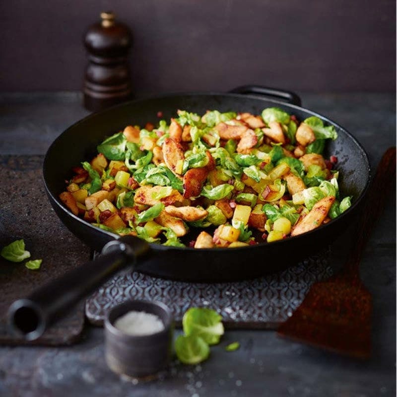 Émincé de poulet aux lardons et choux de Bruxelles