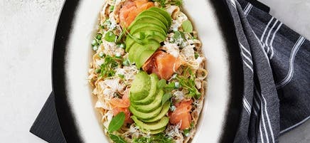 Pâtes crémeuses au saumon fumé et à l’avocat