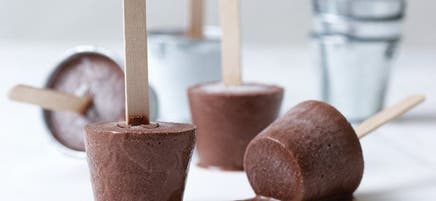 Sucettes au chocolat fondant par Daphne Oz