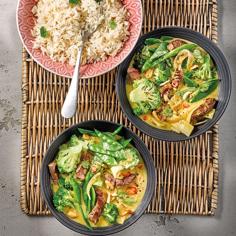 Erdnuss-Kokos-Curry mit Rindersteakstreifen§