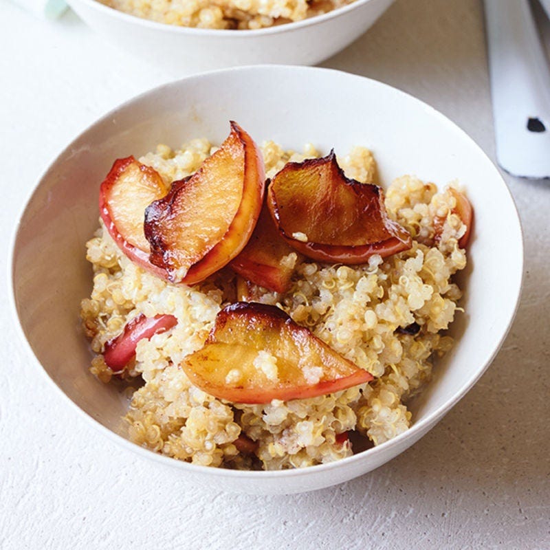 Frühstücksquinoa mit Apfel