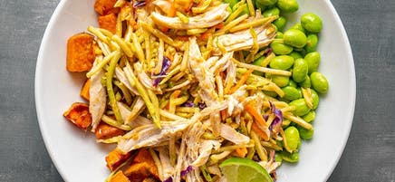 Bol thaï ultrafacile au poulet et aux légumes