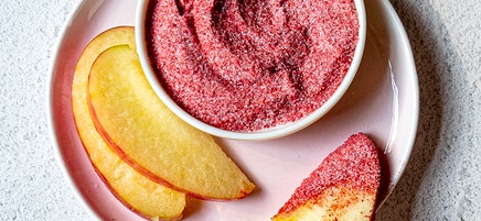Sweet strawberry "sugar" dip