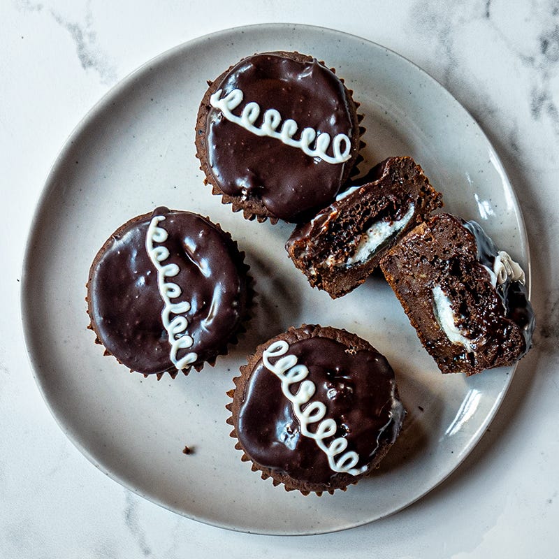 Photo of Chocolate cupcakes with marshmallow filling by WW