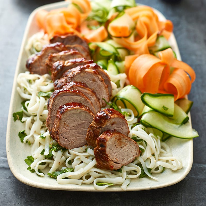 ViktVäktarna - Helstekt fläskfilé med nudelsallad