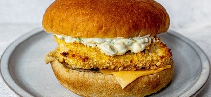 Sandwichs de filets de poisson croustillants