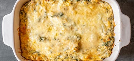 Trempette au chou frisé, aux artichauts et au fromage
