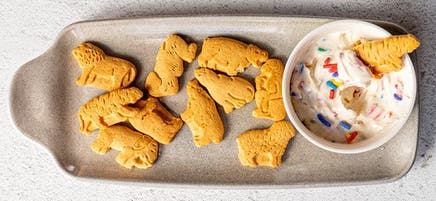 Biscuits à tremper et trempette arc-en-ciel