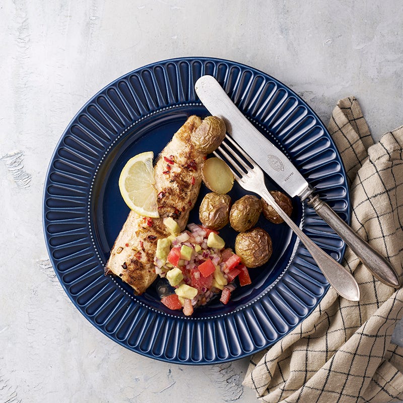 ViktVäktarna - Grillad makrill med krispig potatis och avokadosalsa
