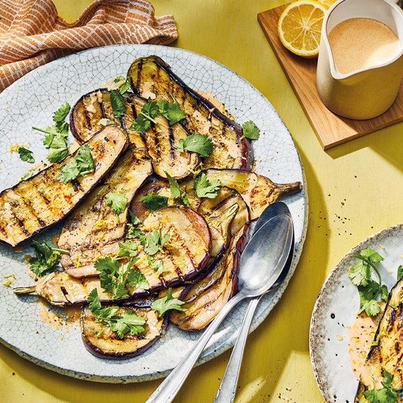 Gegrillte Auberginen mit Tahindressing