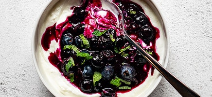 Yogurt bowl with blueberry compote