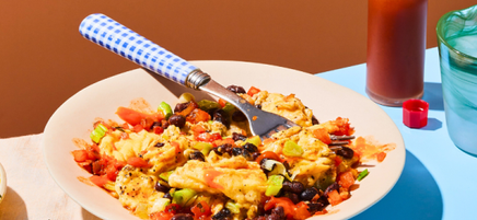 Œufs brouillés façon tex-mex au poêlon