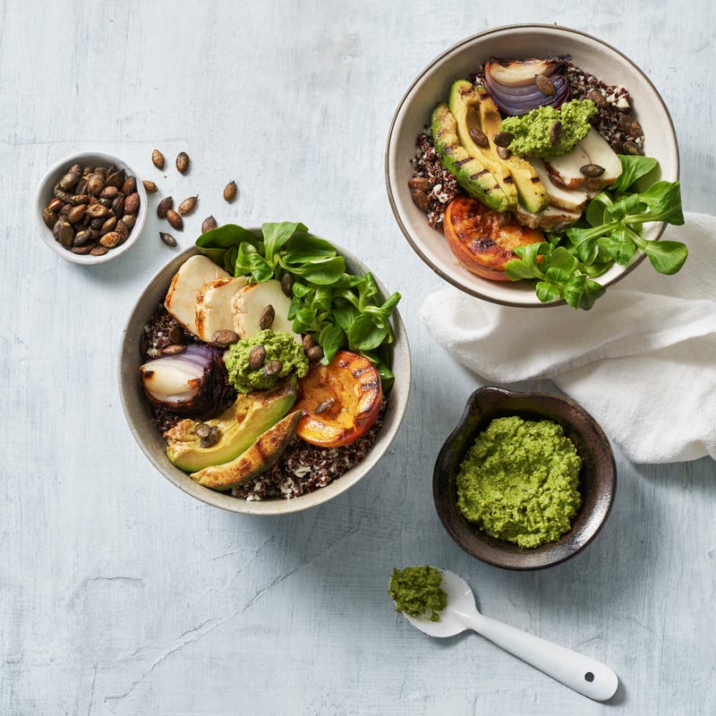 Foto van Pokebowl met halloumi door WW