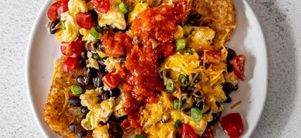 Œufs mexicains sur pommes de terre rissolées
