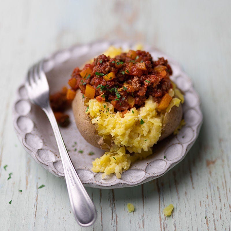 Kumpir mit Hackfleischsauce