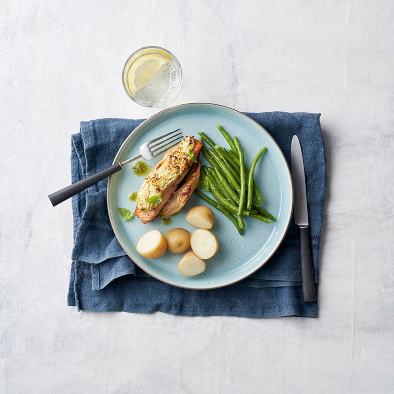 ViktVäktarna - Smördegsbakad lax med pesto och färskost