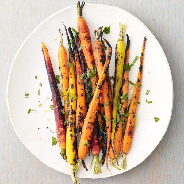 Grilled lemon-mint carrots